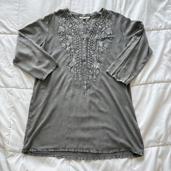 Solitare Tops - Solitaire Blouse Top Womens Medium Gray Floral Boho Hippie Feminine Beach Summer